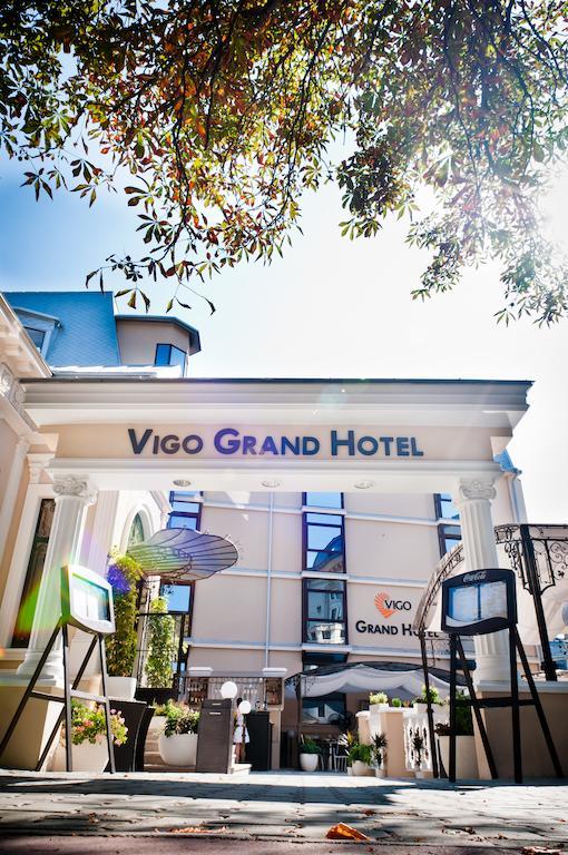 Vigo Grand Hotel Ploiesti Ngoại thất bức ảnh